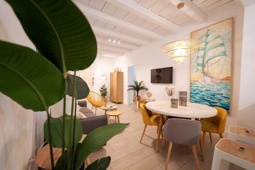 Apartamento A Estrenar En Calle Alcazares セビリア エクステリア 写真